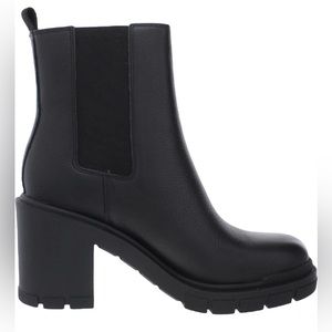 Marc Fisher Vanlisa boot in black